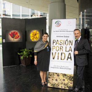 Angelina Herrera e Antoine Gaber, alla Mostra Internazionale d'Arte Personale, “PASSION FOR LIFE”, in Messico nel 2017, sotto il Patrocinio della Senatrice Luz María Beristain Navarrete al Senato della Repubblica del Messico, Città del Messico, Messico.