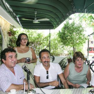 Entrevistas de medios con Antoine Gaber sobre su exposición individual “Pasión por la vida” en Cancún, México.