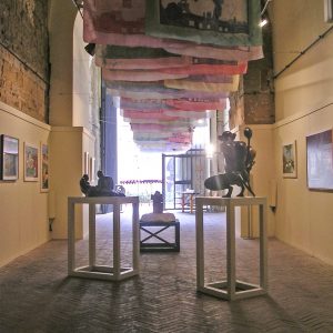 La prima parte della Mostra “Passione per la Vita” di Antoine Gaber fu realizzata nella esclusiva Loggia dei Priori, Piazza dei Priori, Volterra.